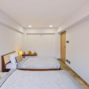 Stayvista At The Ganga House - Holy River Varanasi