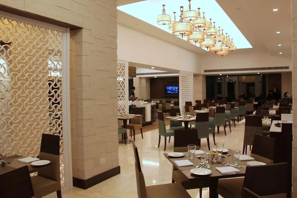 Radisson Hotel Varanasi 5*,  India